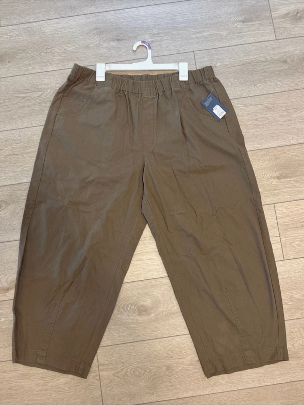 Universal Thread Women's Cropped Elastic-Waist Pants in Olive Green xxl